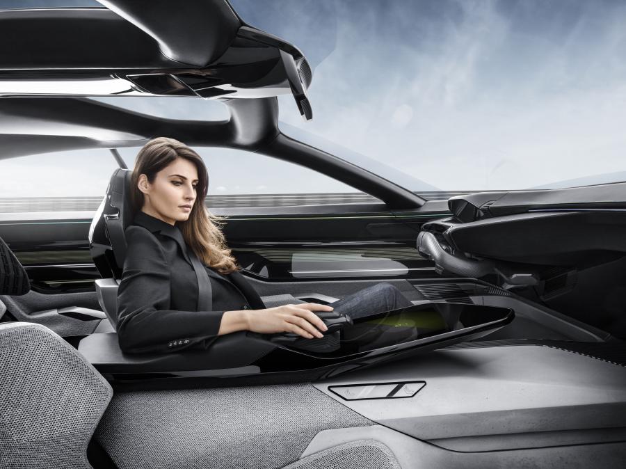 Интерьер Peugeot Instinct Concept 2017 года  (фото 50 из 98)